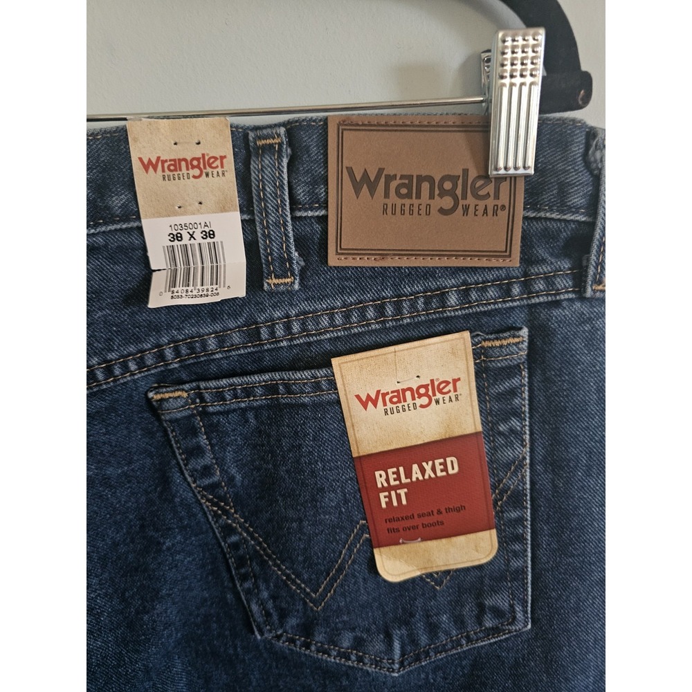 Levi's 505 Regular Fit Jean for Men, Size 32 x 30 inch - Medium Stonewash - Picture 4 of 5